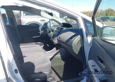 2014 Toyota Prius V Two из США, поврежденный, VIN JTDZN3EU2E3327687